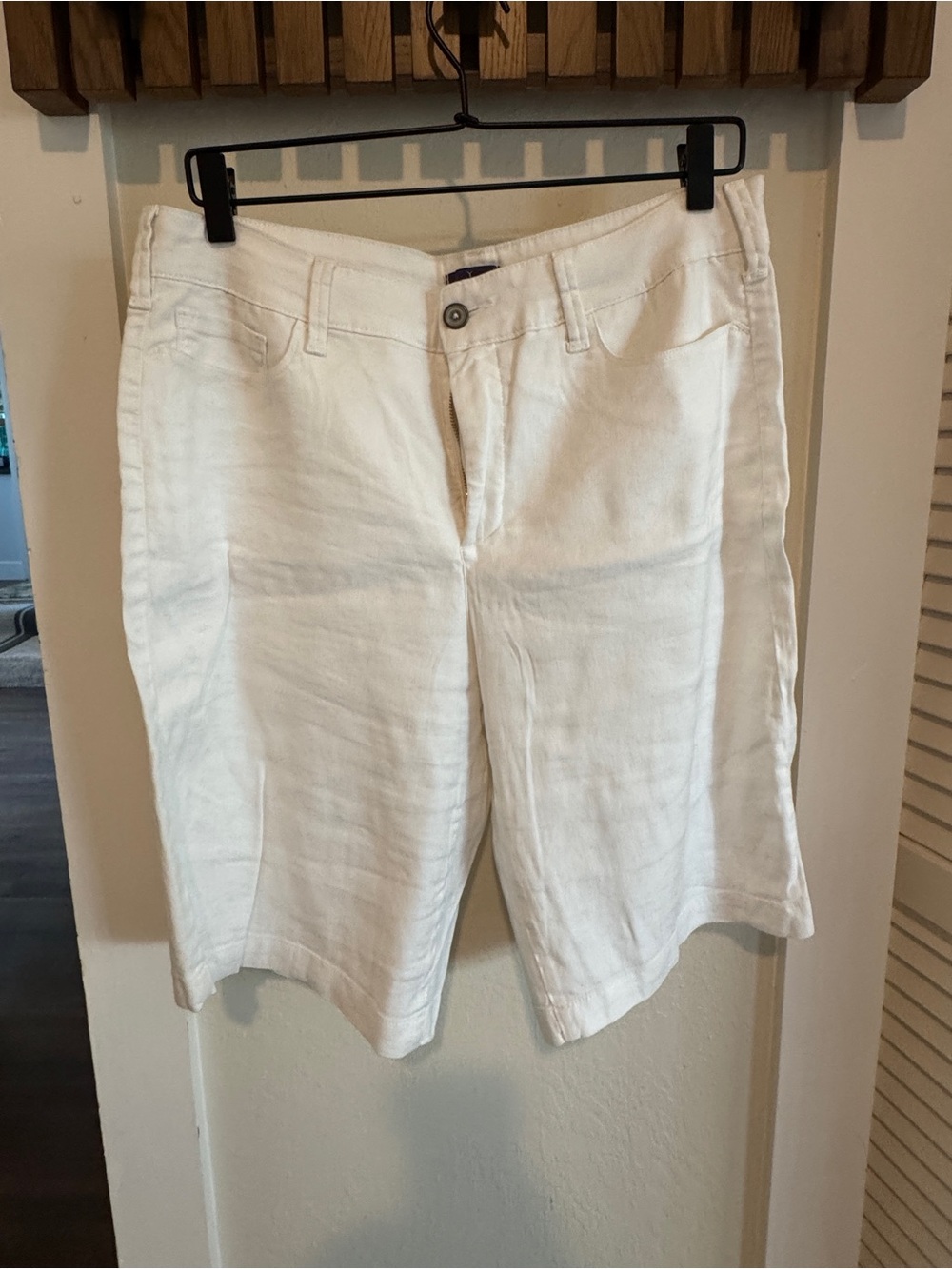 NYDJ White Linen Bermuda Shorts